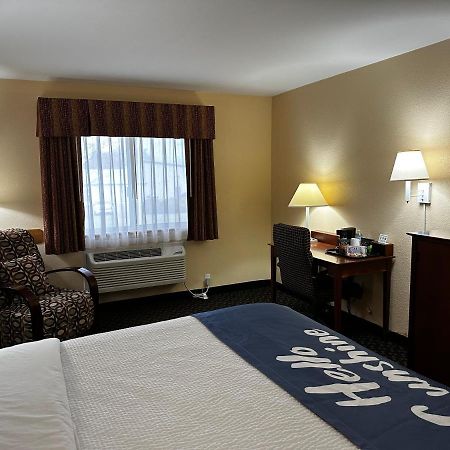 Days Inn By Wyndham Imlay City Exterior foto