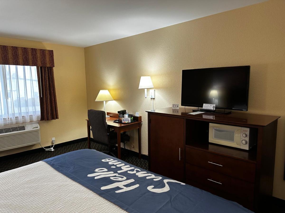 Days Inn By Wyndham Imlay City Exterior foto